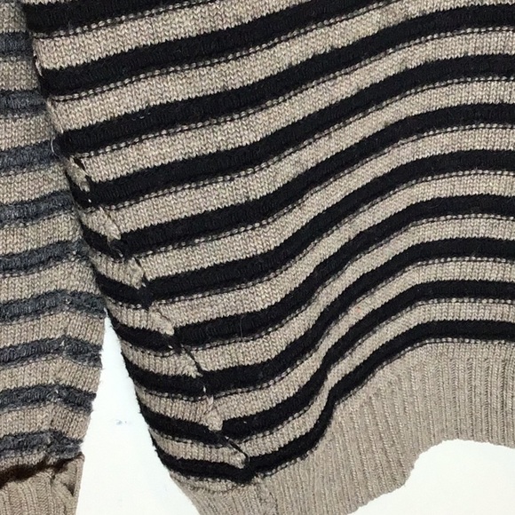 THML > Brown Striped Sweater Small - Picture 11 of 11
